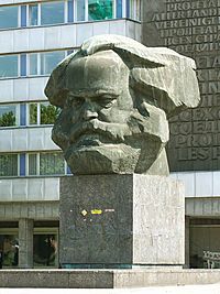 Archivo:Karl-Marx-Monument in Chemnitz