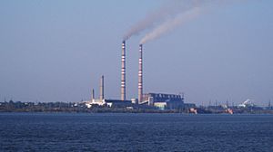 Archivo:Kurachovo power-station