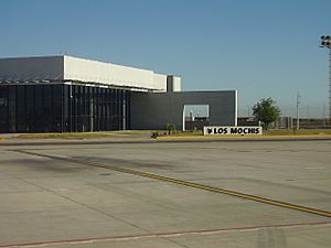 Archivo:LMM International 4