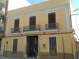 Museu Comarcal de l'Horta Sud Josep Ferrís March. Façana.jpg