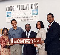 Archivo:Obamamiltondavis1