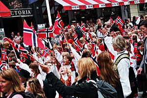 Archivo:Oslo 17 mai 2010