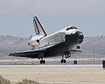 Archivo:STS-117 landing