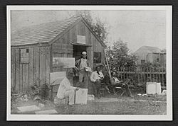 Archivo:Students at Shinnecock Hills Summer School of Art in SouthamptonNY ca.1895