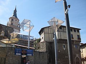 Archivo:Torre de los Anda y Catedral