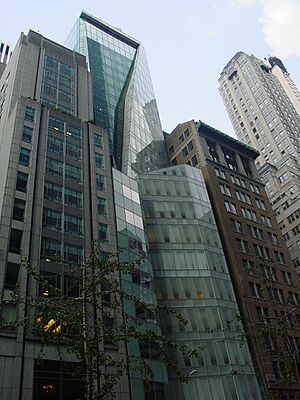 Archivo:Tour LVMH a New York