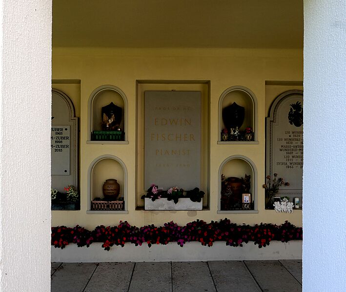 UrnGraveEdwinFischer-FriedhofFriedentalLuzern RomanDeckert18072024-02
