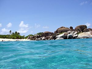 Archivo:Virgin Gorda - beach at The Baths