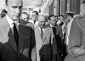 Archivo:Visita de Franco a Éibar en 1949