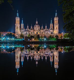 Archivo:WLM - 2020 - Catedral-basílica de Nuestra Señora del Pilar - 02