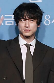 20240912 Kentaro Sakaguchi and the cast of the television drama "What Comes After Love" 14 (cropped).jpg