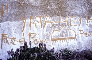 Archivo:Alcatraz-Grafitti-Yata-Hey