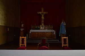 Archivo:Altar Iglesia de Chonchi