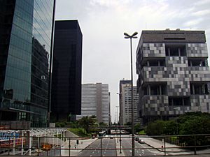 Archivo:Avenida República do Chile - Rio de Janeiro, Brasil