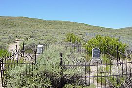 Bodie cemetery1