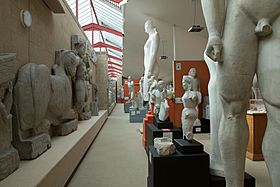 Casts of archaic Greek sculptures, Cambridge Museum of Classical Archaeology, 154246.jpg