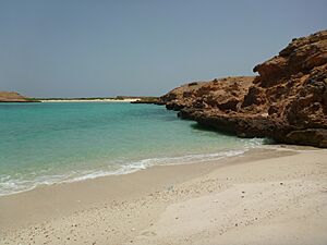 Archivo:Dimaniyat Islands 3