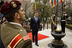 Archivo:Dmitry Medvedev in Spain 2 March 2009-3