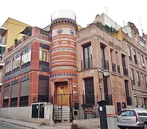 Archivo:Esquina de Castelar y Cardenal Belluga, Madrid