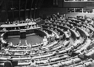 Archivo:Europa Parlament 1985