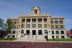 Gainesville June 2017 09 (Cooke County Courthouse).jpg
