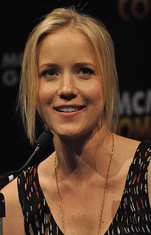 Jessy Schram 2013.jpg