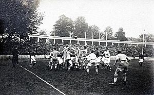 Archivo:Match olympique États-Unis - France au stade d'Anvers en 1920
