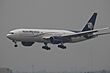 N774AM Boeing 777 AeroMexico (7630094922).jpg