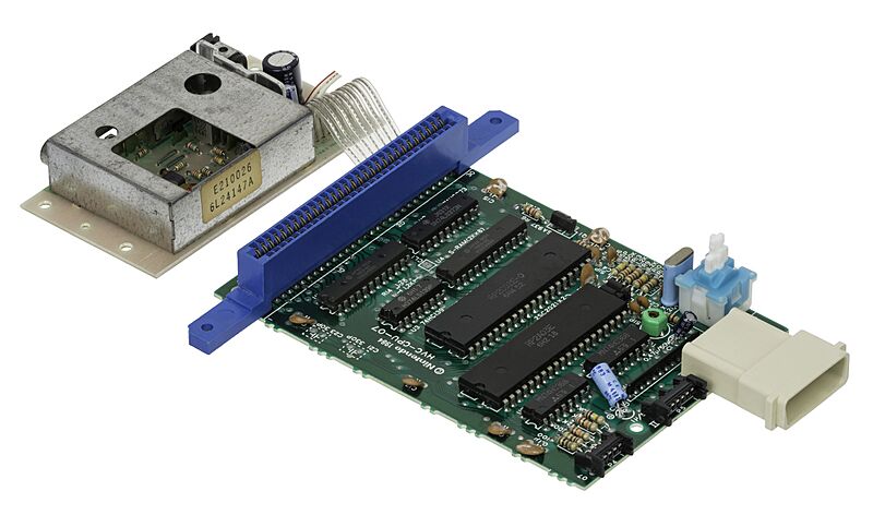 Nintendo-Famicom-Motherboard-FR