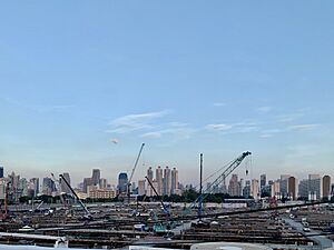 Archivo:One Bangkok Construction in 2020