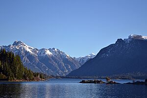 Archivo:Parque Nacional Nahuel Huapi, Argentina (Unsplash)