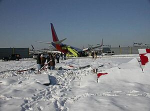 Archivo:Southwest Airlines Flight 1248 after accident