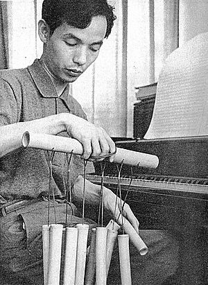 Archivo:Toru Takemitsu Shinchosha 1961-7