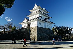 Archivo:161223 Odawara Castle Odawara Japan01s3