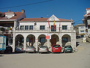 Archivo:Ayuntamiento de Valdemanco
