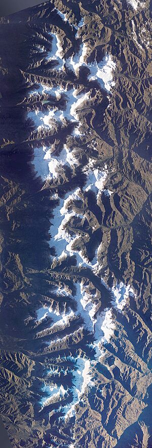 Archivo:Cordillera Blanca-NASA