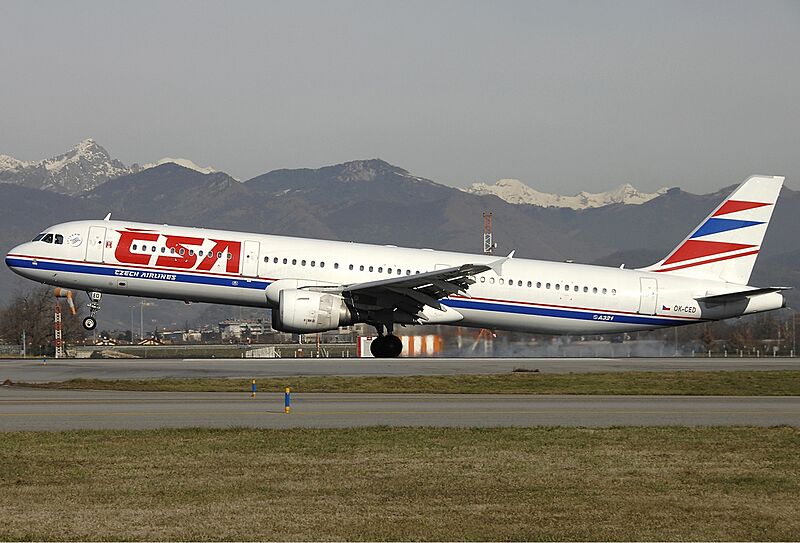 Czech Airlines Airbus A321 Bidini-1