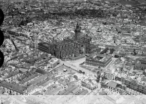 Archivo:ETH-BIB-Sevilla von N. aus 300 m Höhe-Mittelmeerflug 1928-LBS MH02-05-0045