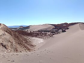El Valle de la Luna (Chile).jpg