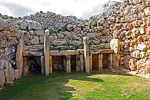 Archivo:Ggantija Temples, Xaghra, Gozo