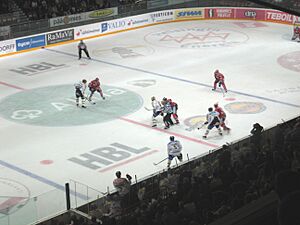 Archivo:HIFK-Kärpät keskialue