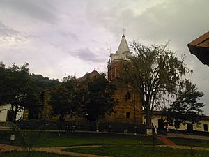 Archivo:Iglesia Simacota