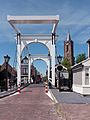 Loenen ad Vecht, ophaalbrug met toren van Nederlands Hervormde Kerk RM26098 op de achtergrond foto11 2017-07-09 14.54