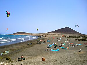 Archivo:Médano día de viento con sol