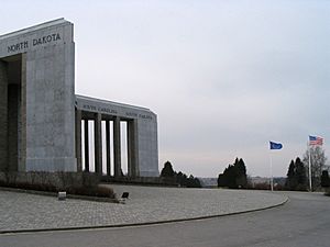 Archivo:Mardasson Memorial Bastogne