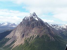 Monte Olivia, Ushuaia, Tierra del Fuego, Argentina. - panoramio.jpg