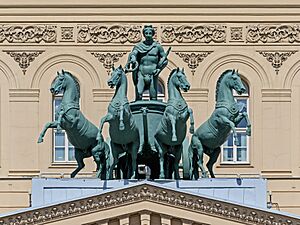 Archivo:Moscow 05-2017 img27 Bolshoy Theatre quadriga