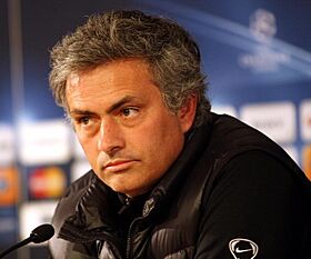 Archivo:Mourinho CSKA Moscow 05042010 2