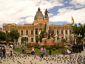 Archivo:Palacio Quemado y Plaza Murillo (2)