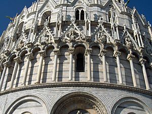Archivo:Pisa.Baptistery.dome01